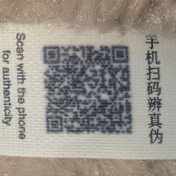 Exciting Macaron - Toffee - Labubu Pop Mart - Picture 9 of 12